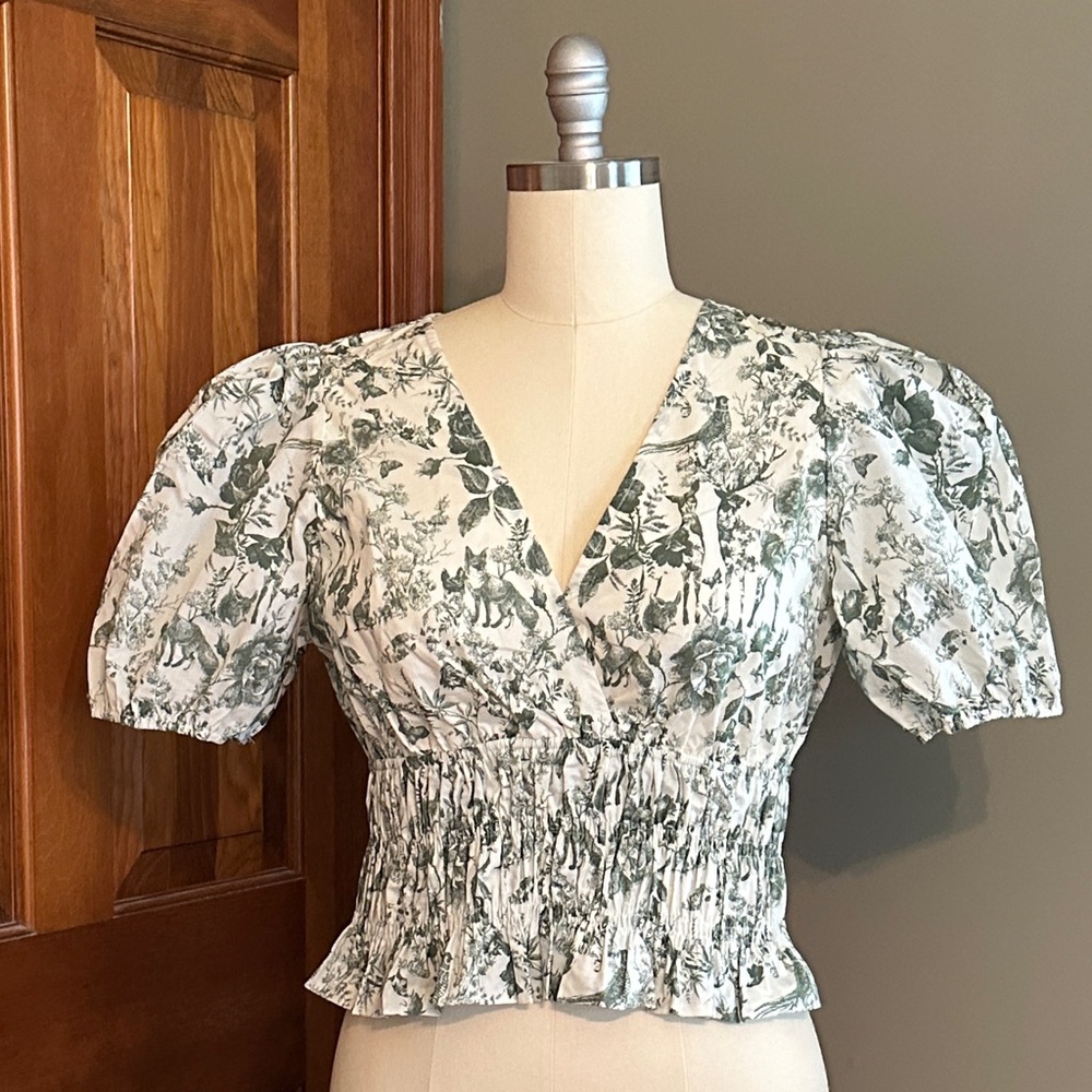 NWT Elegant women's size large 100% cotton crossover top with elastic waist